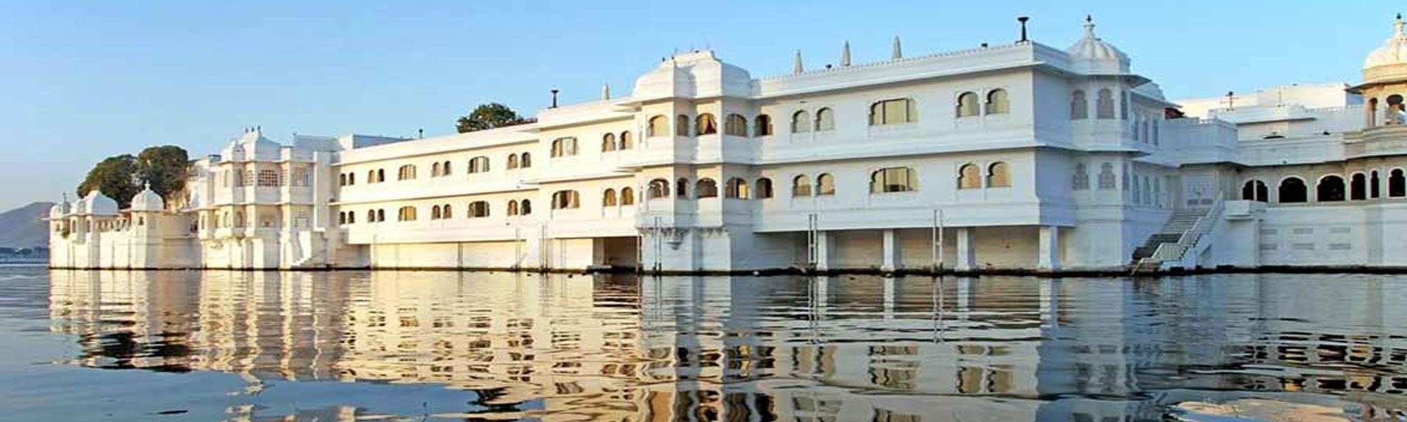 Fort and Palaces Tours in India with Goa Tours in India